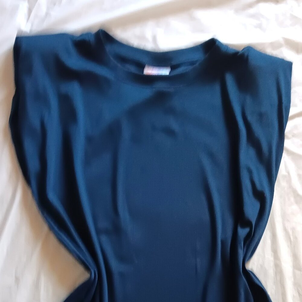 STYLISH  NAVY BLUE T-SHIRT W/REMOVABLE SHOULDER PADS, POLY BLEND
